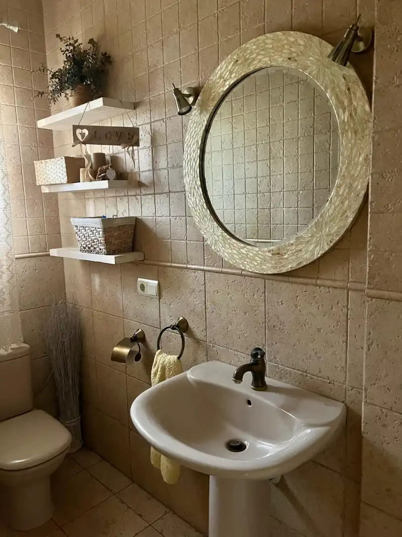 Bathroom of Houses for sale in Lucena