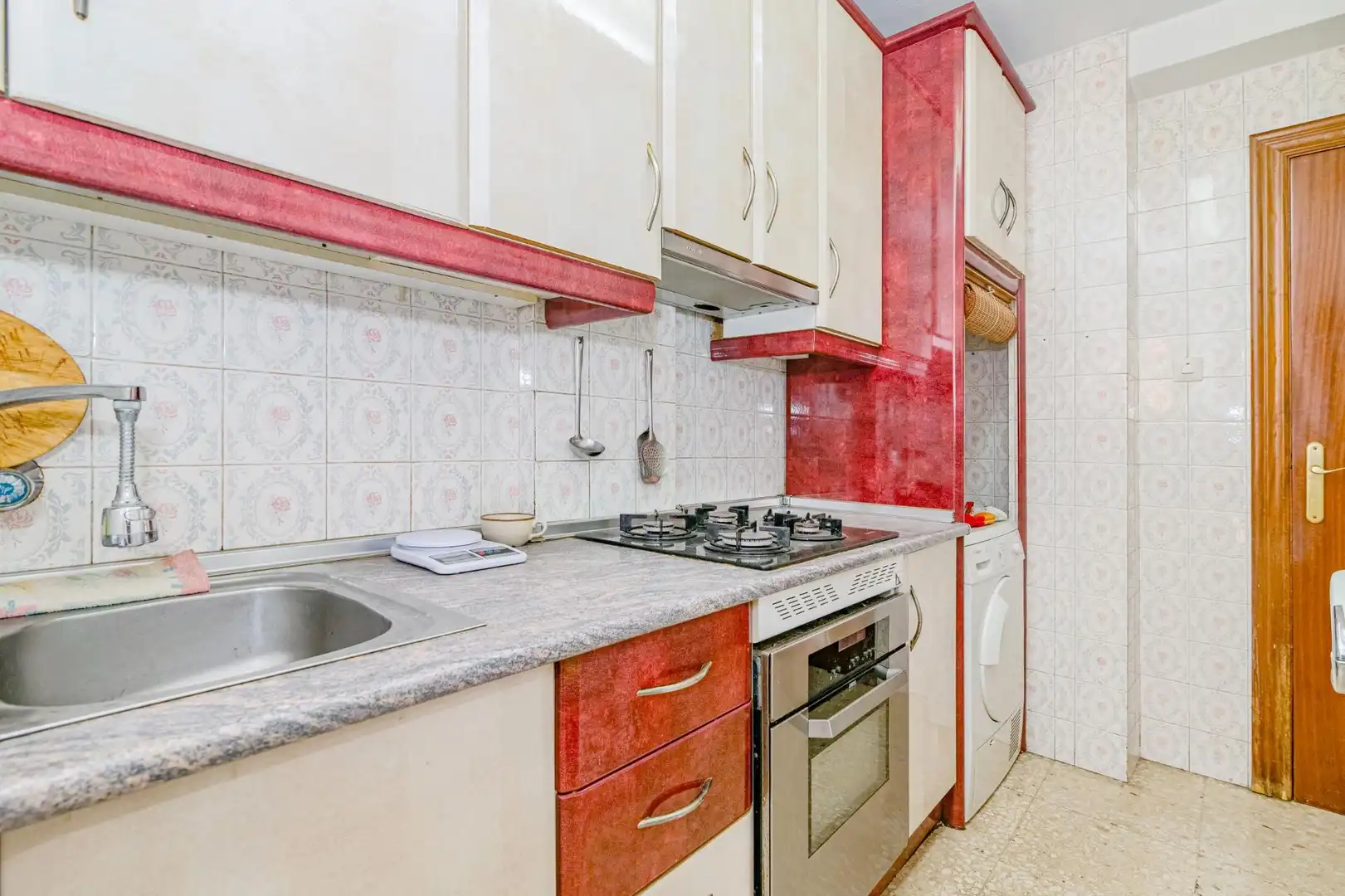 Cuina de Pis en venda en Granada amb Aire condicionat i Balcó
