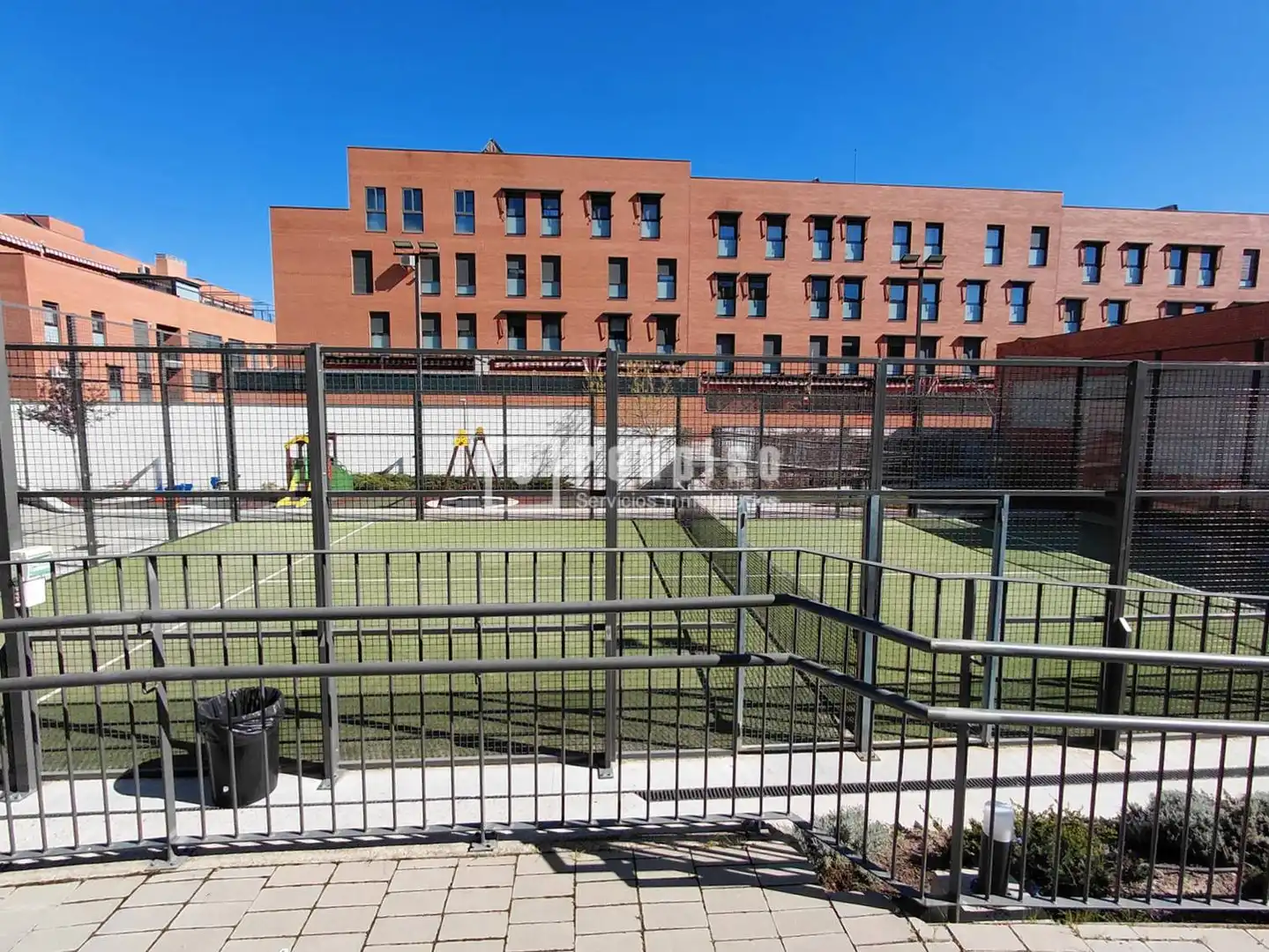 Exterior view of Flat for sale in Paracuellos de Jarama  with Air Conditioner, Heating and Private garden