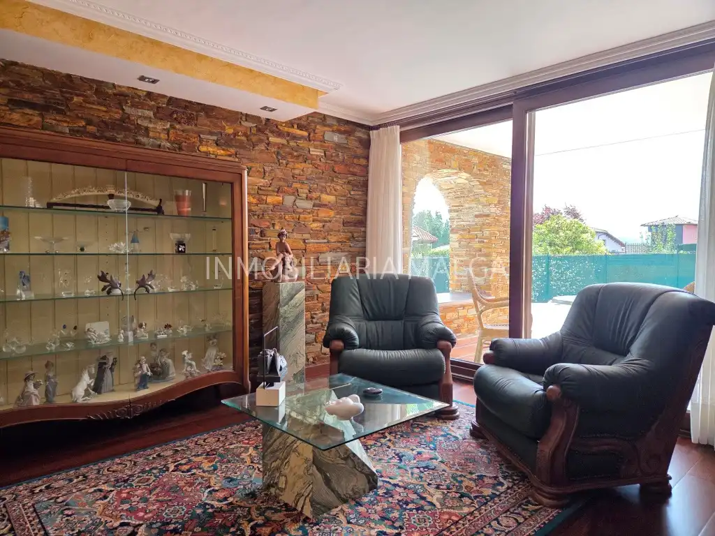 Living room of Houses for sale in Colunga  with Heating, Private garden and Parquet flooring