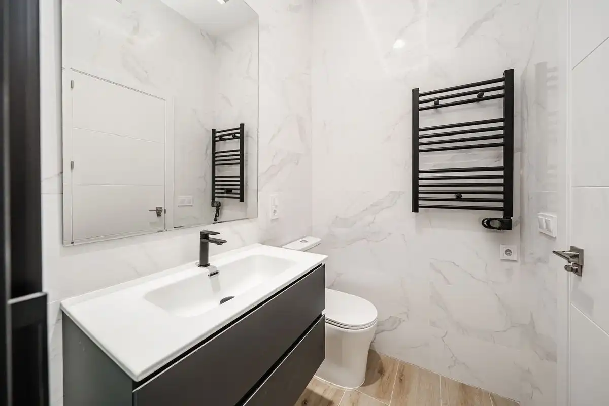 Baño de Piso en venta en Madrid con Aire acondicionado y Calefacción