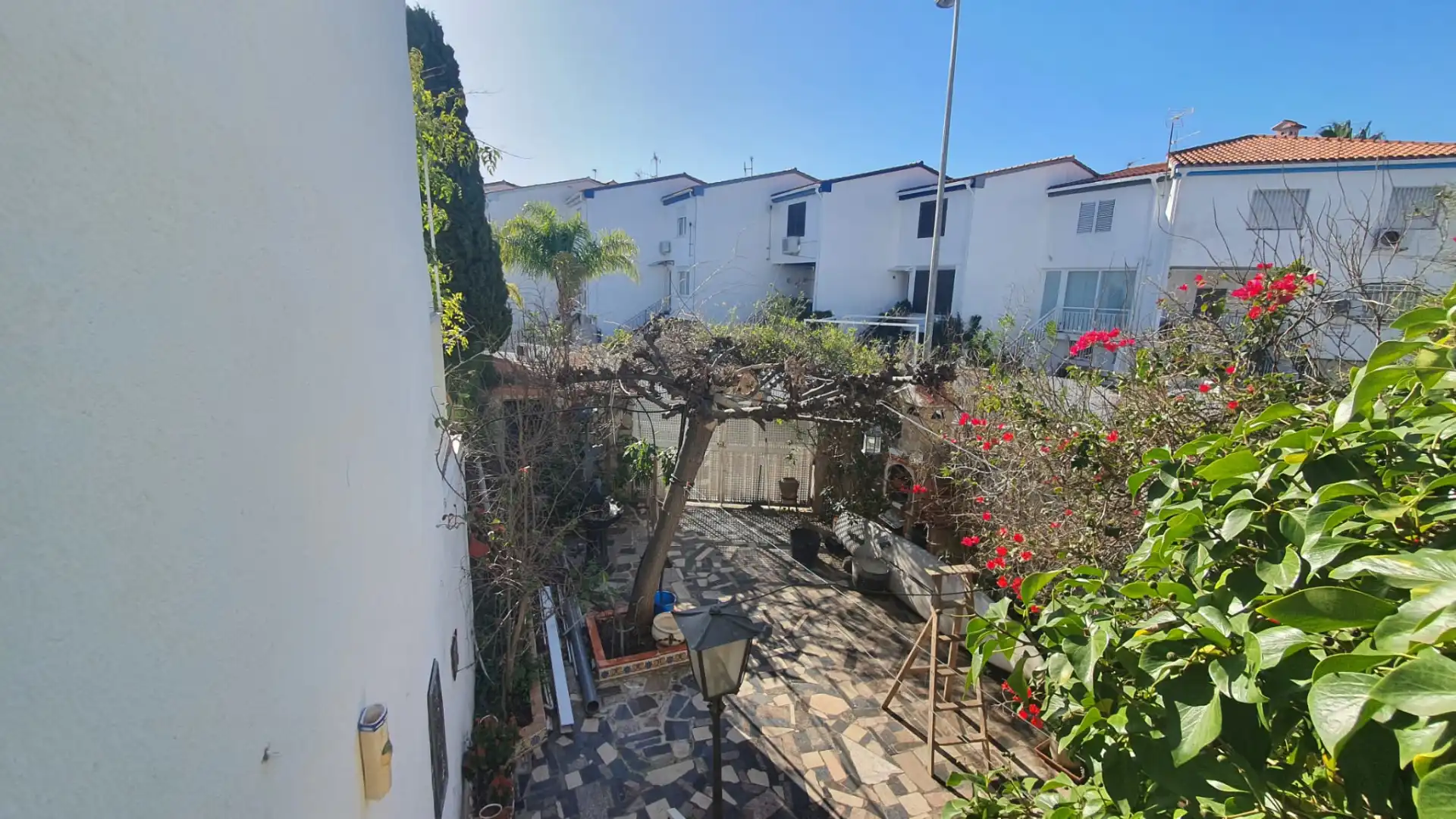 Jardí de Casa adosada en venda en Benicasim / Benicàssim amb Aire condicionat i Moblat