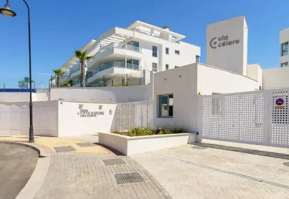 Apartament amb terrassa en venda a El Faro de Calaburra - Chaparral, imagen 4