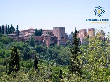 Casa con balcón en venta en Camino DEL SACROMONTE
