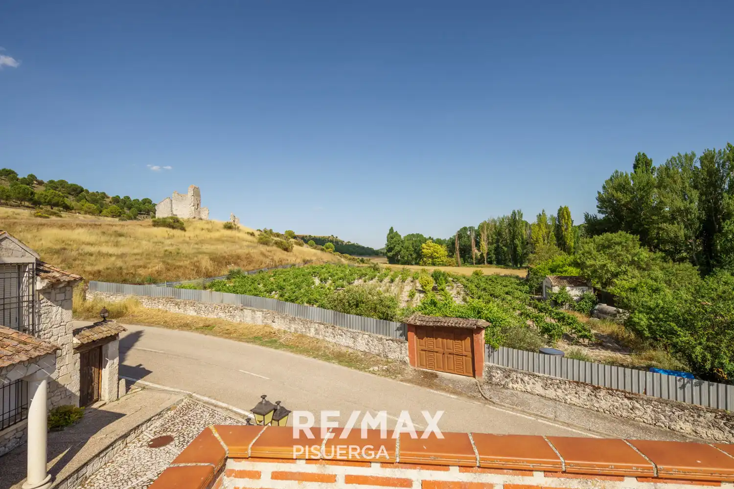 Finca rústica en venda en Torrescárcela amb Terrassa, Traster i Moblat