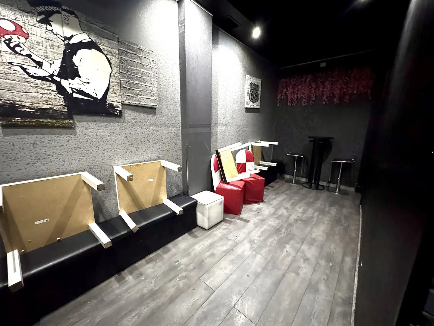 Commercial properties for sale in Madrid  with Air Conditioner, Furnished and Alarm