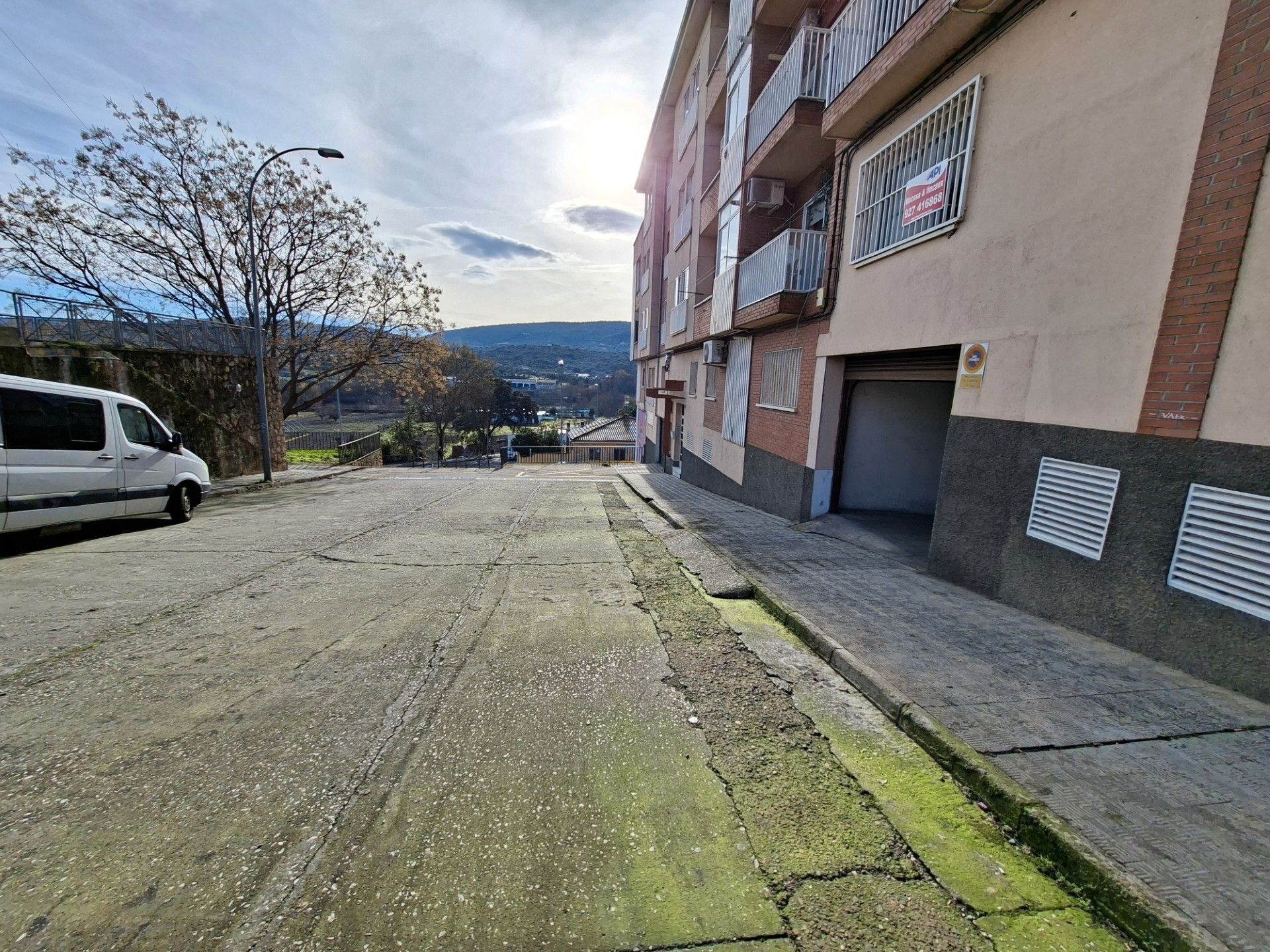 Vista exterior de Garatge de lloguer en Plasencia