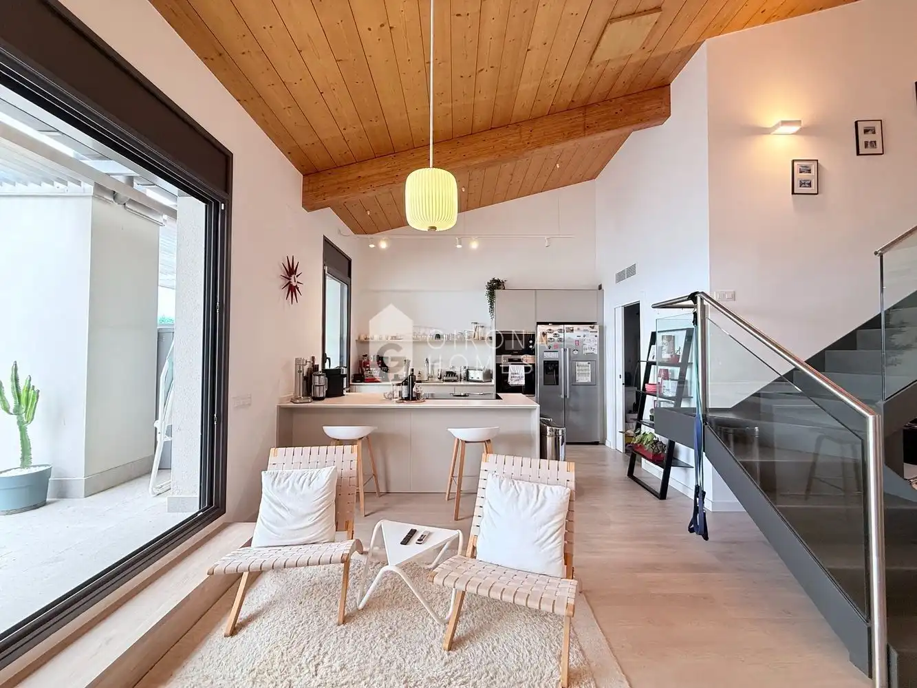 Living room of Apartments for rent in Girona  with Air Conditioner, Terrace and Furnished