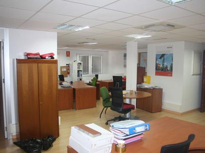 Flat for sale in Algeciras  with Air Conditioner