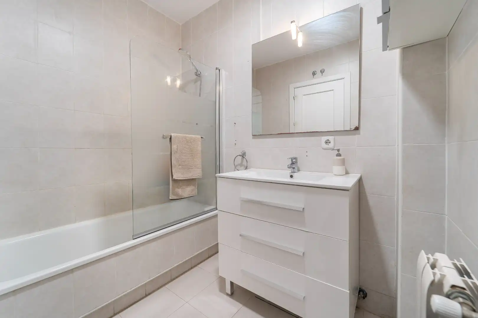 Bathroom of Flat for sale in Sur - PAU 4