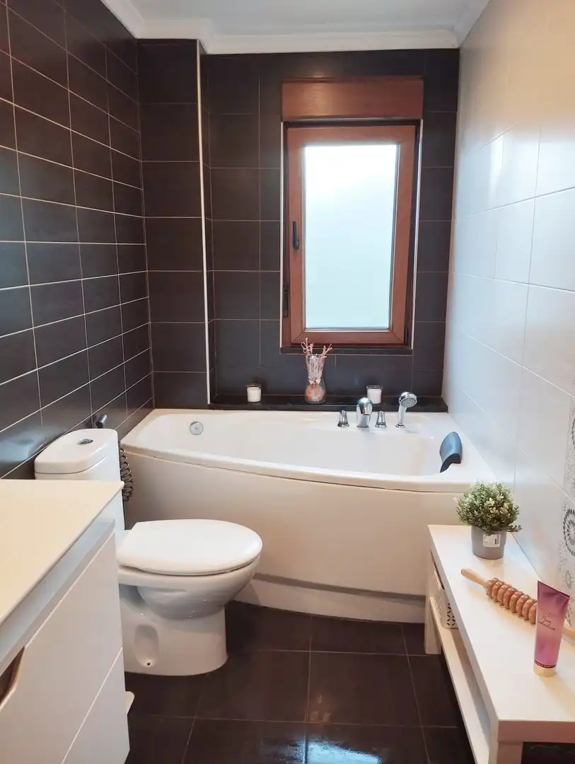 Baño de Piso en venta en Cudillero con Calefacción