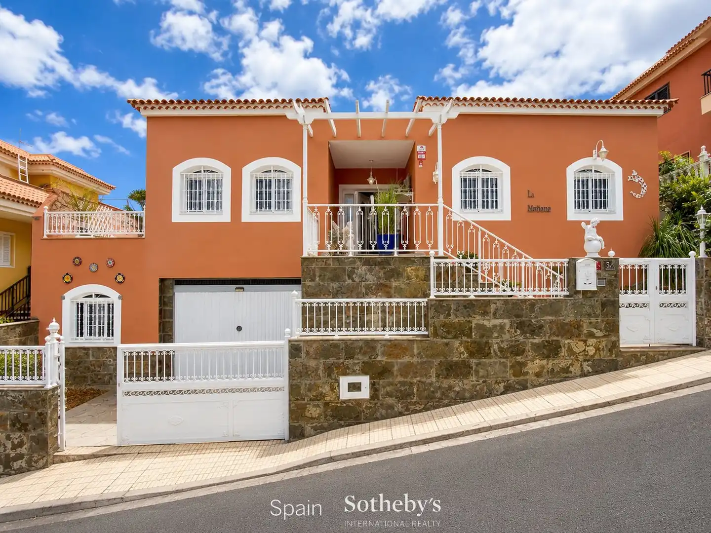 Vista exterior de Casa o chalet en venta en Icod de los Vinos con Jardín privado, Terraza y Trastero