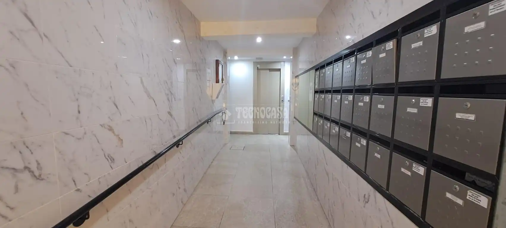 Piso en venta en Alicante / Alacant con Balcón