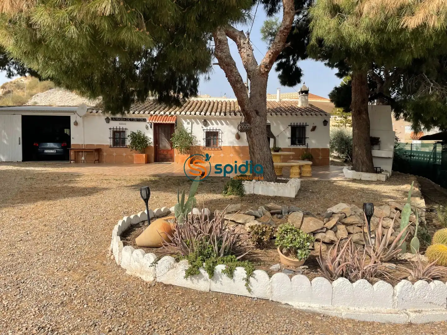 Casa rustica con giardino in vendita a Calabardina, imagen 2