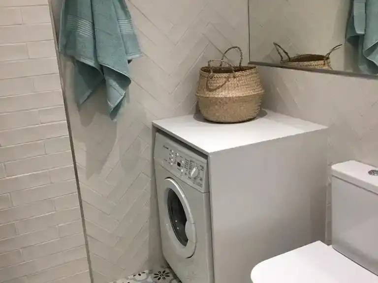 Bany de Àtic de lloguer en Mijas amb Aire condicionat, Piscina i Balcó