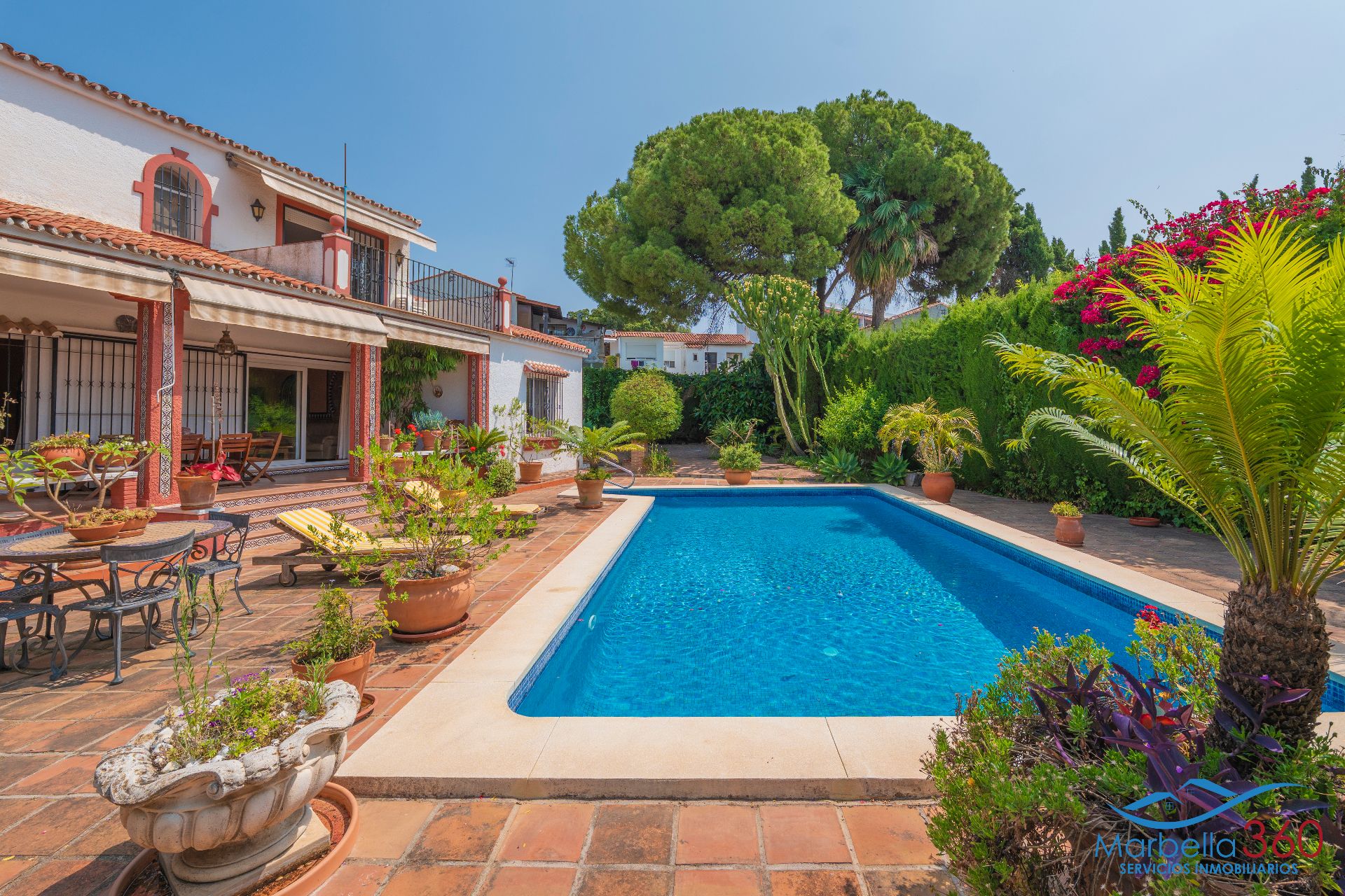 Jardí de Casa o xalet en venda en Marbella amb Aire condicionat, Jardí privat i Terrassa