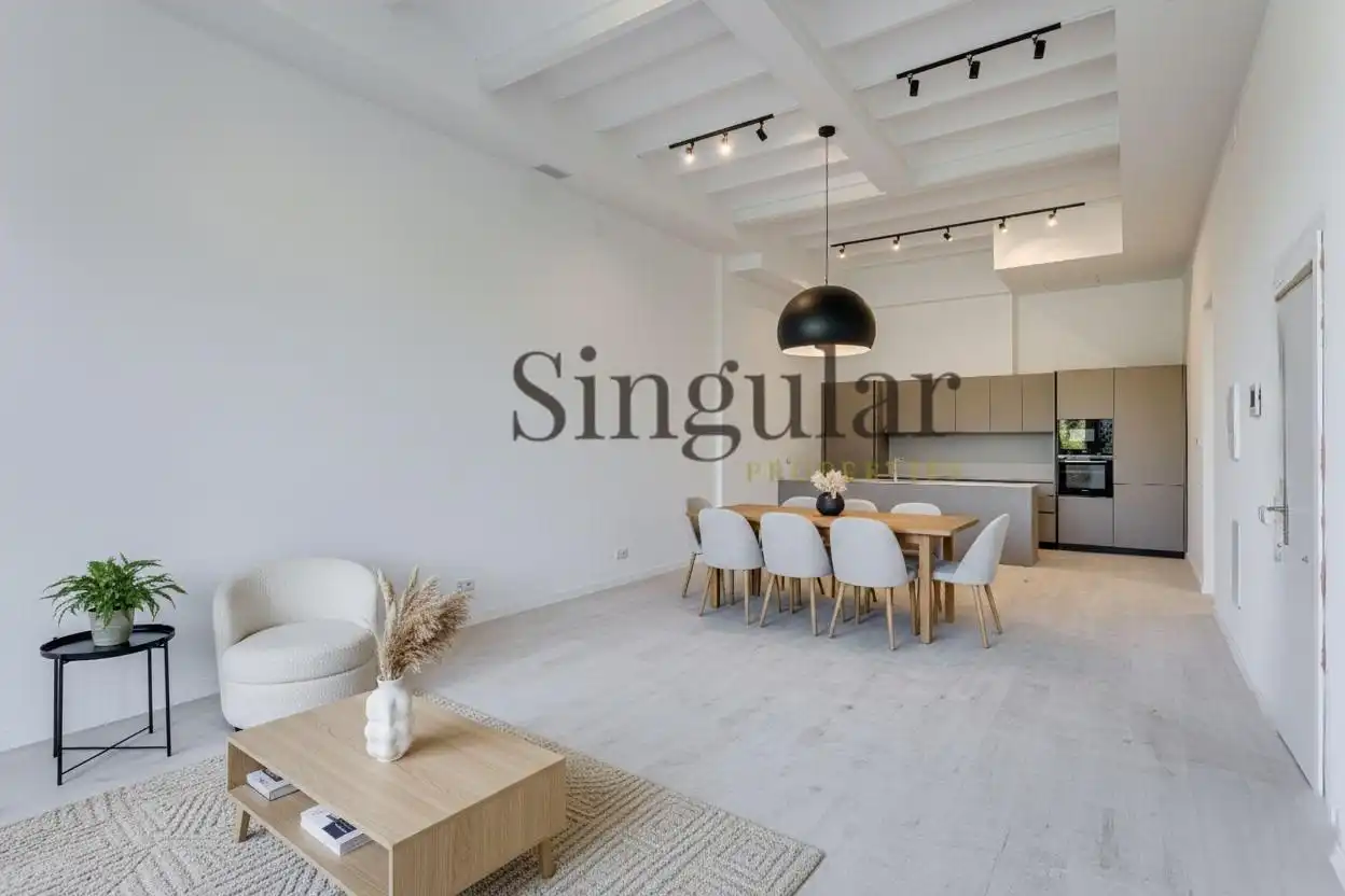 Sala de estar de Ático en venta en Barcelona con Aire acondicionado, Calefacción y Terraza
