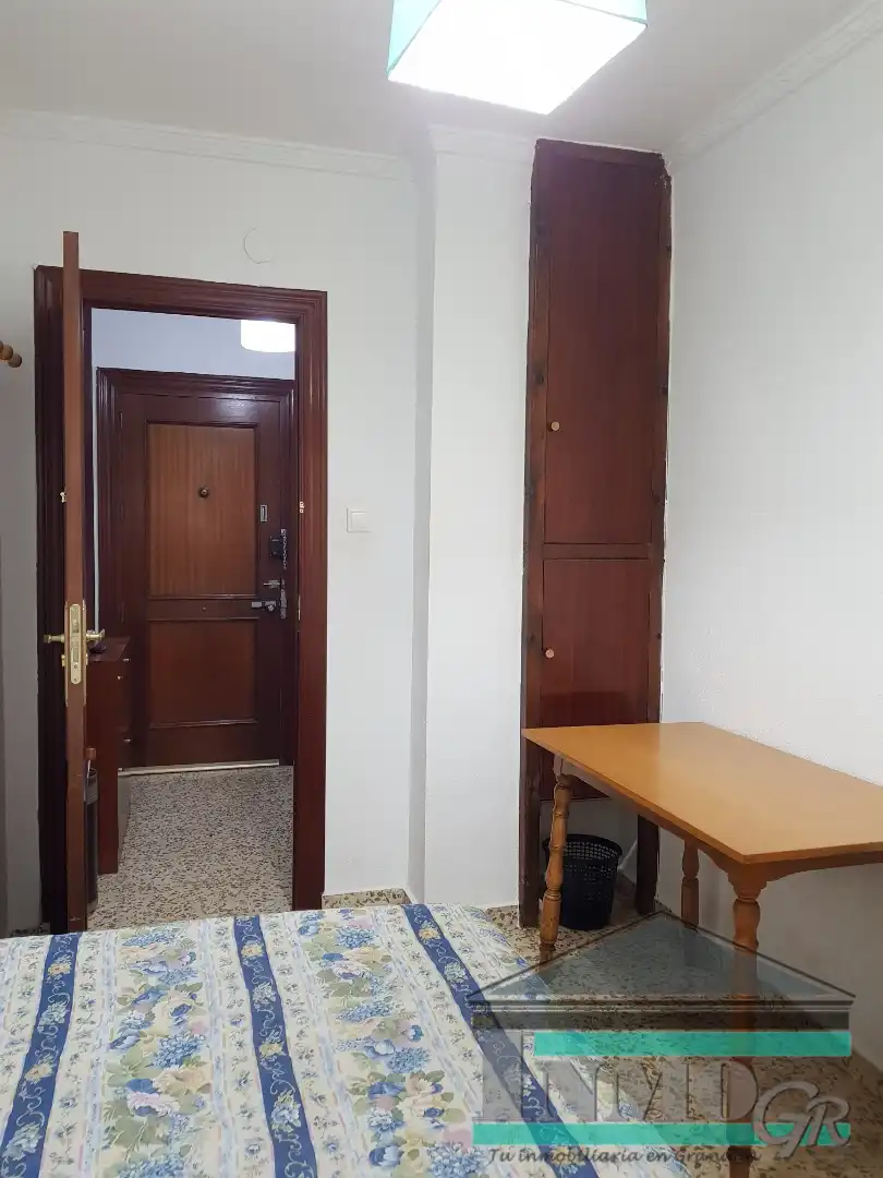 Flat for share in Granada  with Heating, Furnished and Balcony