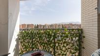 Terrassa de Pis en venda en  Granada Capital