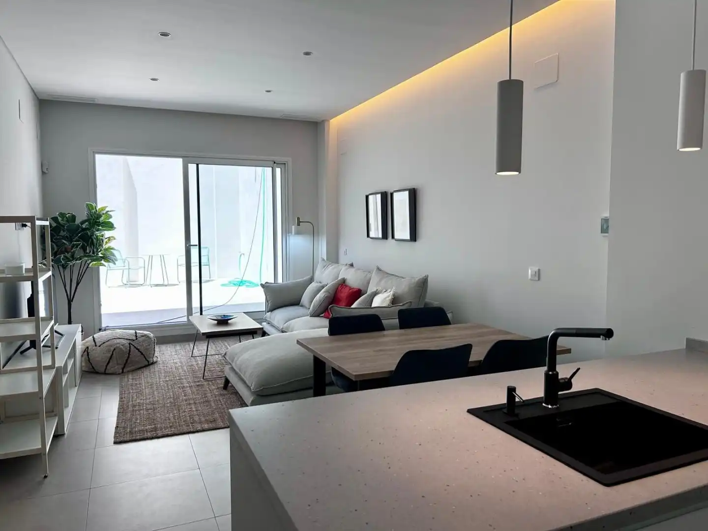 Sala d'estar de Pis en venda en  Sevilla Capital amb Aire condicionat, Calefacció i Terrassa
