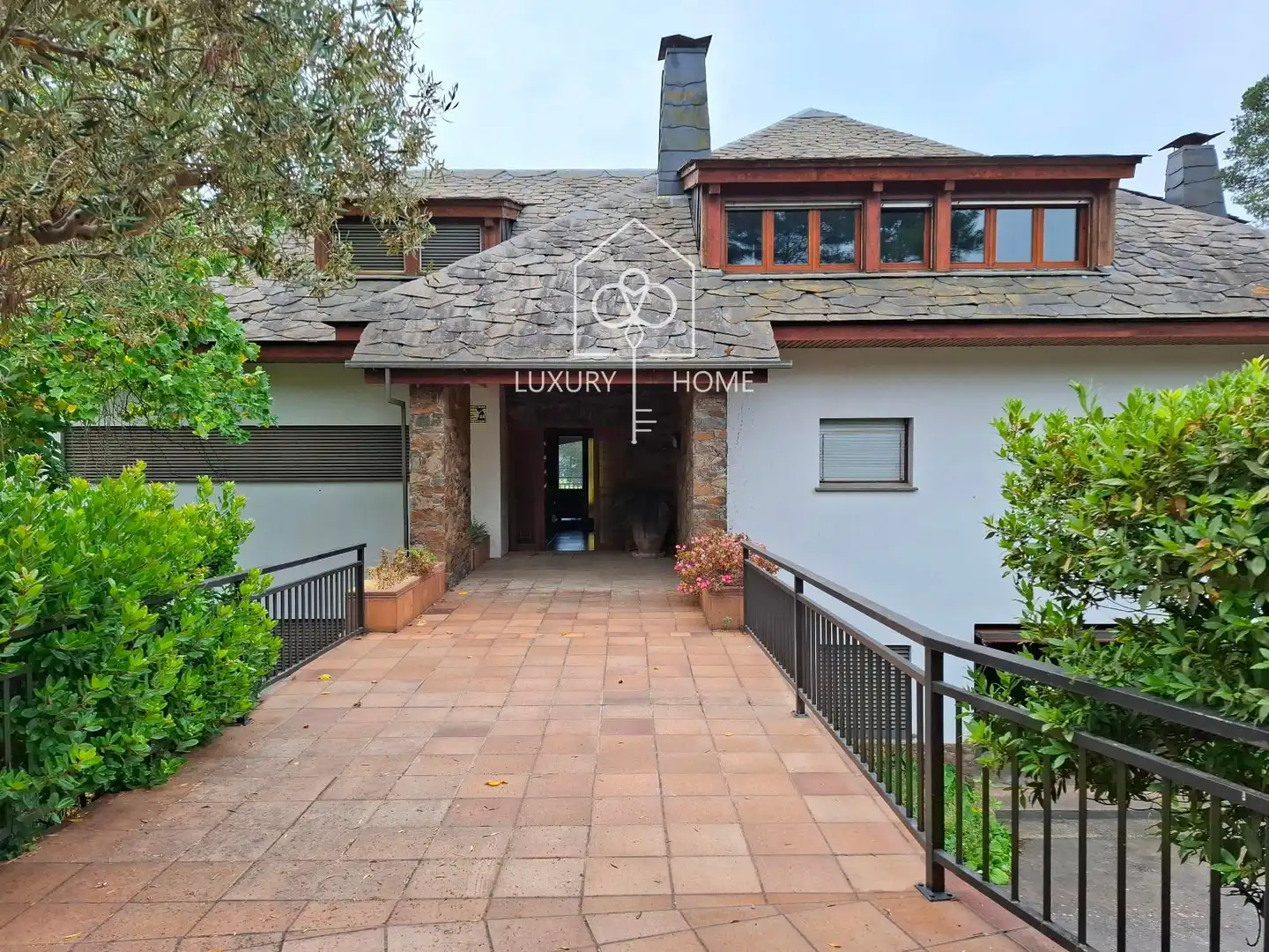 Villa mit Terrasse zum Verkauf in Nostra Sra. de Falgars, imagen 2