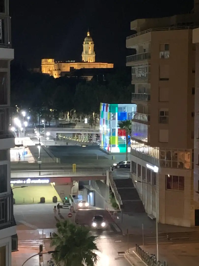Außenansicht von Wohnung zur Miete in Málaga mit Klimaanlage