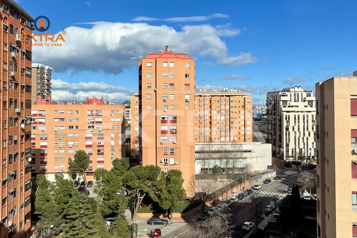 Duplex avec piscine à louer à Calle Dulzaina
