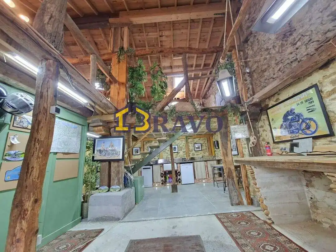 Casa adosada en venta en Merindad de Cuesta-Urria