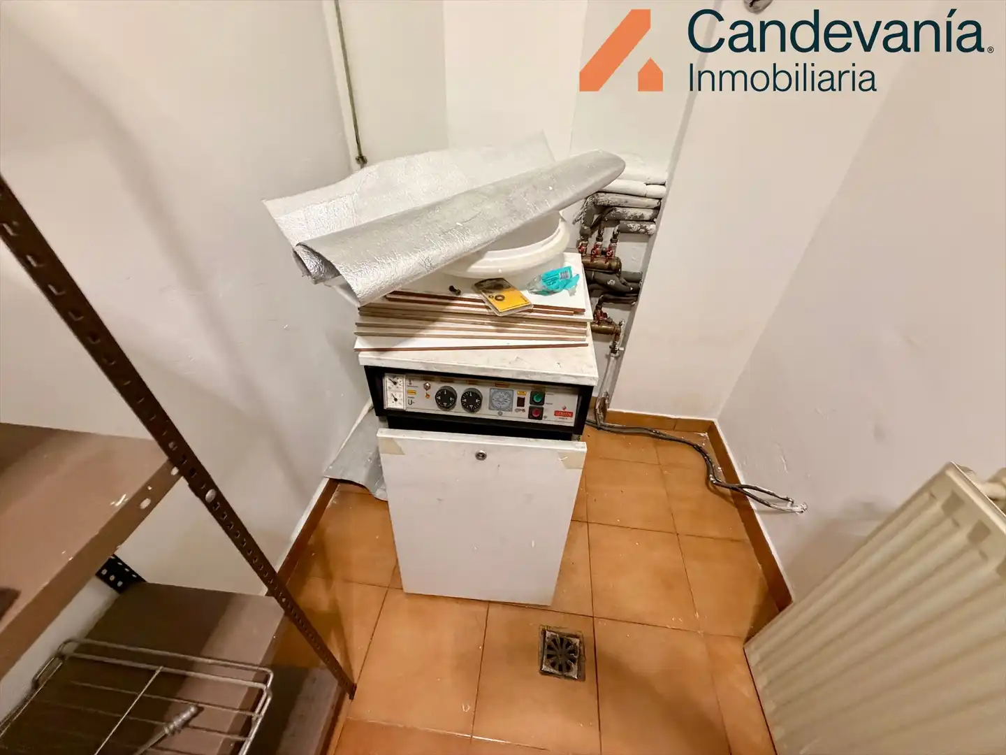 Kitchen of Detached homes for sale in Villanueva de Gállego  with Heating, Storage room and Community pool