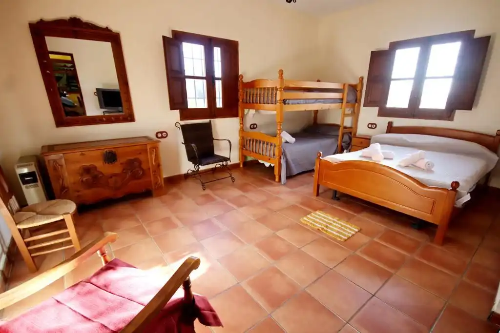 Habitación de Casa o chalet de alquiler en Vélez de Benaudalla con Jardín privado, Terraza y Piscina