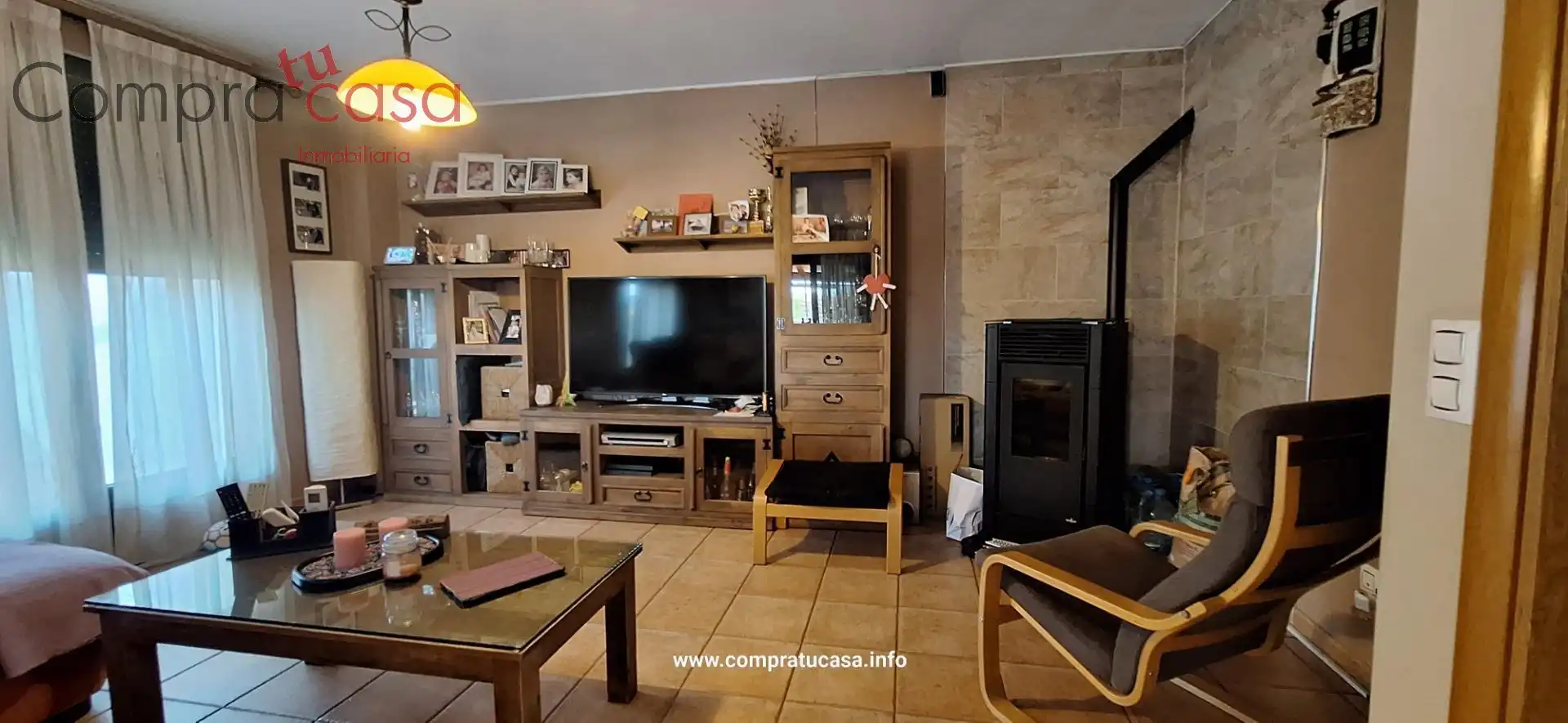 Sala de estar de Casa adosada en venta en Los Huertos, Segovia