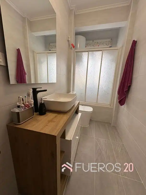 Piso con ascensor en venta en Bagatza - San Vicente, imagen 6