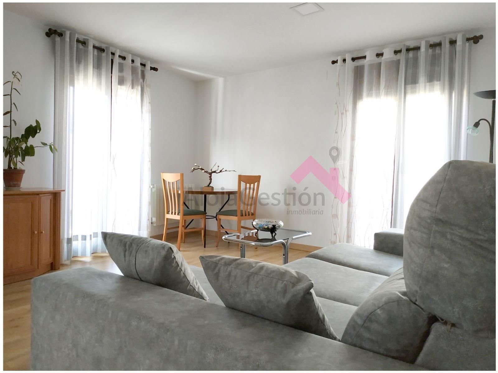 Flat to rent in Calle Eulogio González, Centro Ciudad