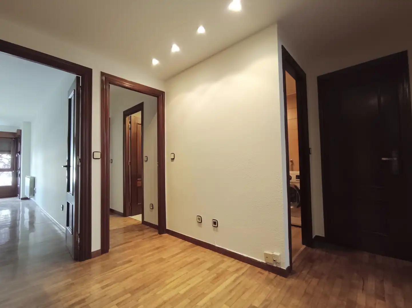 Piso de alquiler en Gijón  con Calefacción, Parquet y Terraza