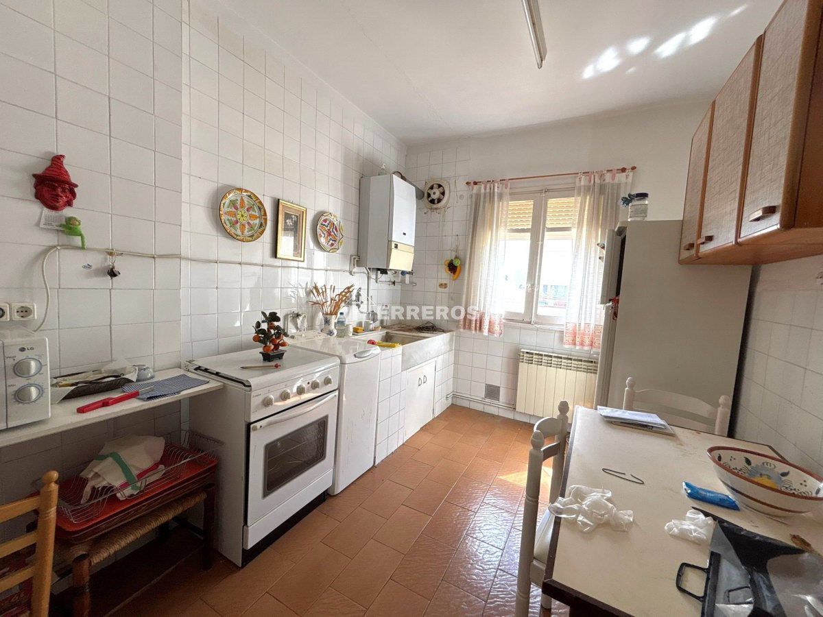 Apartamento en venta en BERATUA, Oeste,  Logroño