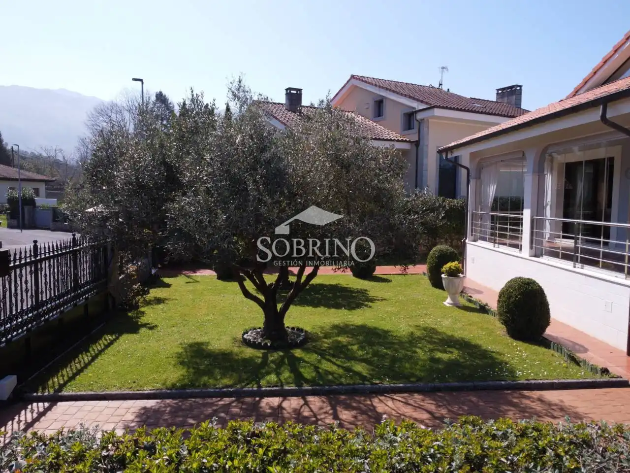 Jardí de Casa o xalet en venda en Llanes amb Calefacció, Jardí privat i Terrassa