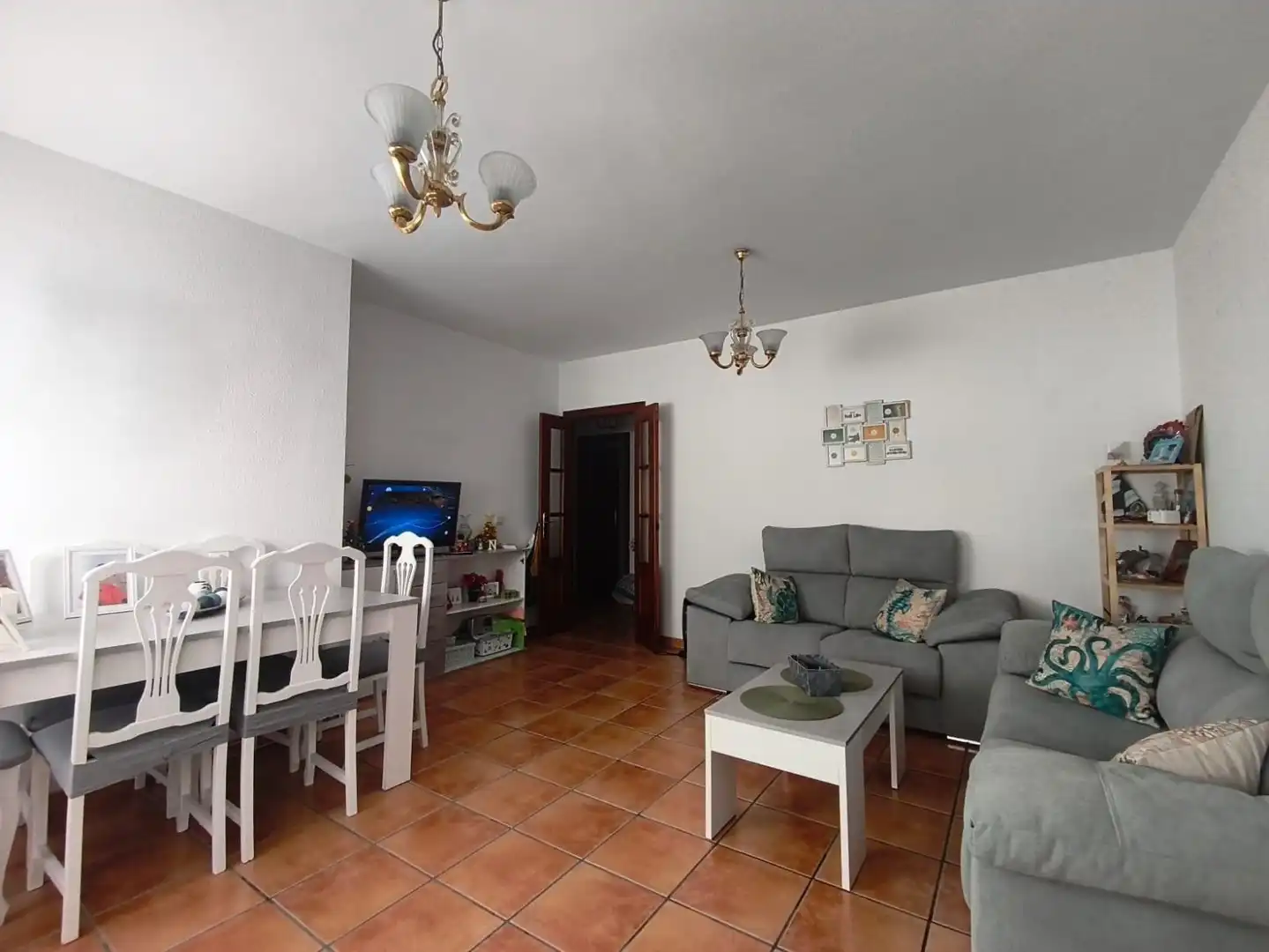 Sala d'estar de Pis en venda en Los Barrios