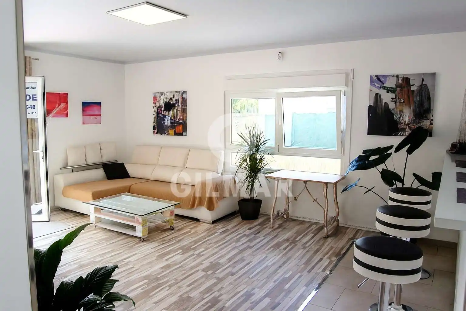 Sala d'estar de Casa o xalet en venda en Puerto de la Cruz amb Jardí privat, Terrassa i Moblat