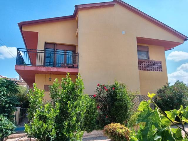 Casa-chalet en Venta en Carrer Carretera, 6 en Ossó de Sió