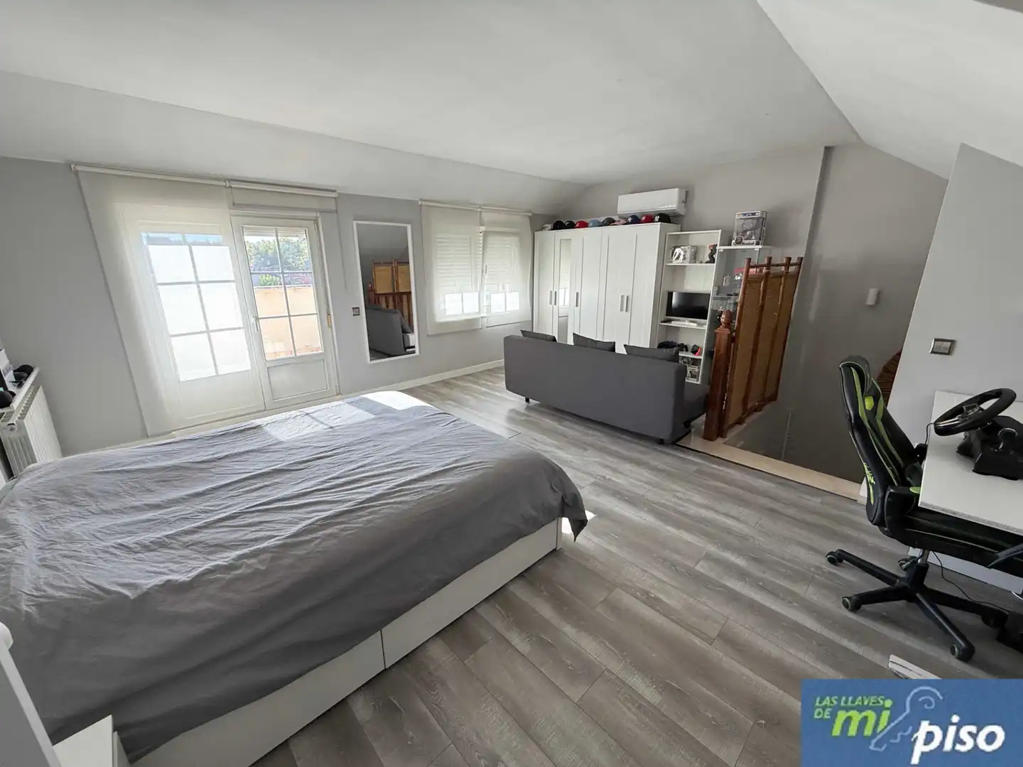 Habitación de Casa adosada en venta en Arroyo de la Encomienda con Calefacción, Jardín privado y Parquet