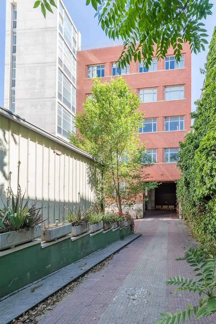 Exterior view of Industrial buildings for rent in Madrid