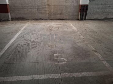 Posto auto singolo in affitto a Laxe