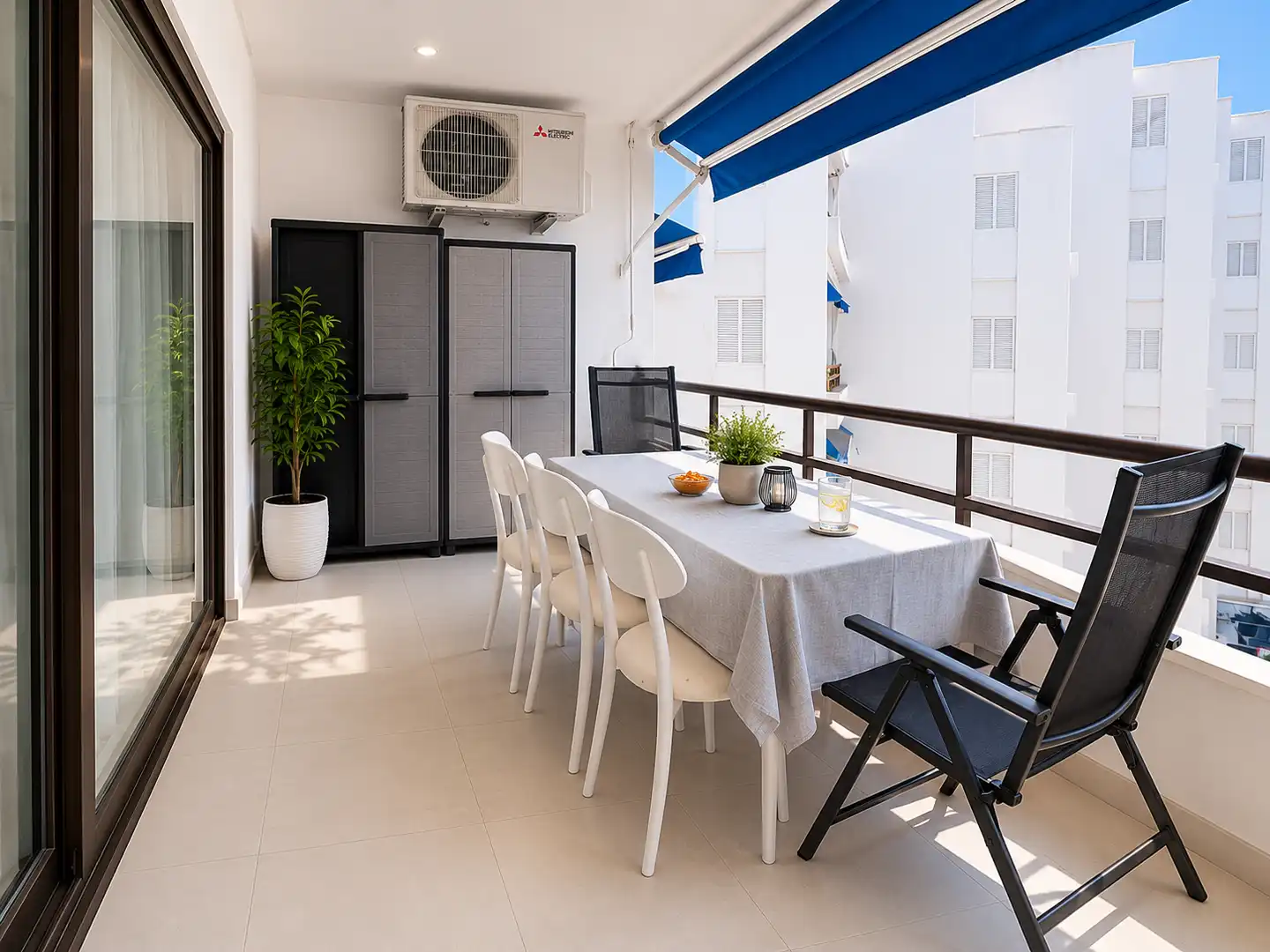 Terrasse von Wohnungen zur Miete in Calvià mit Klimaanlage, Heizung und Privatgarten