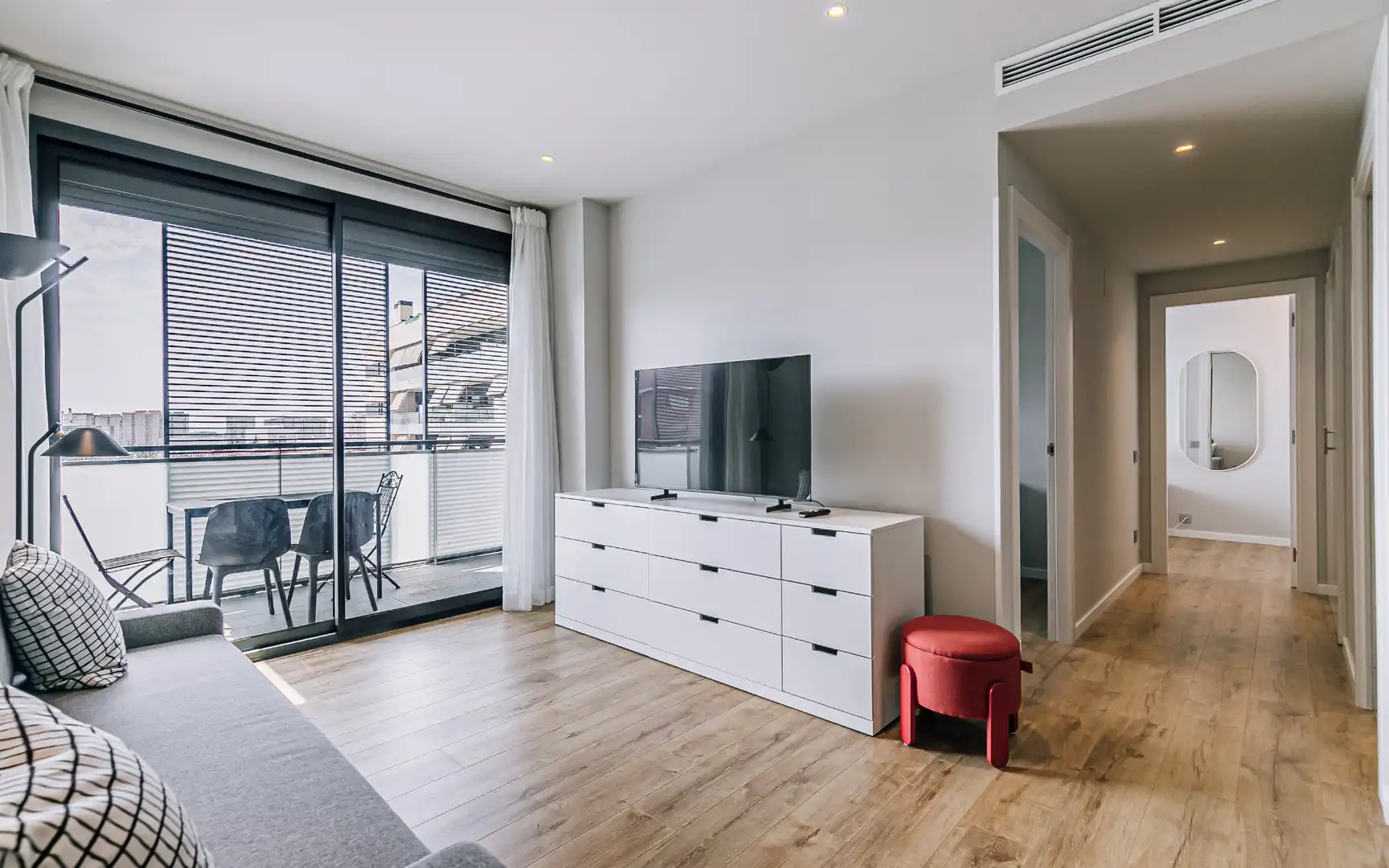 Sala de estar de Piso en venta en L'Hospitalet de Llobregat con Aire acondicionado, Calefacción y Trastero