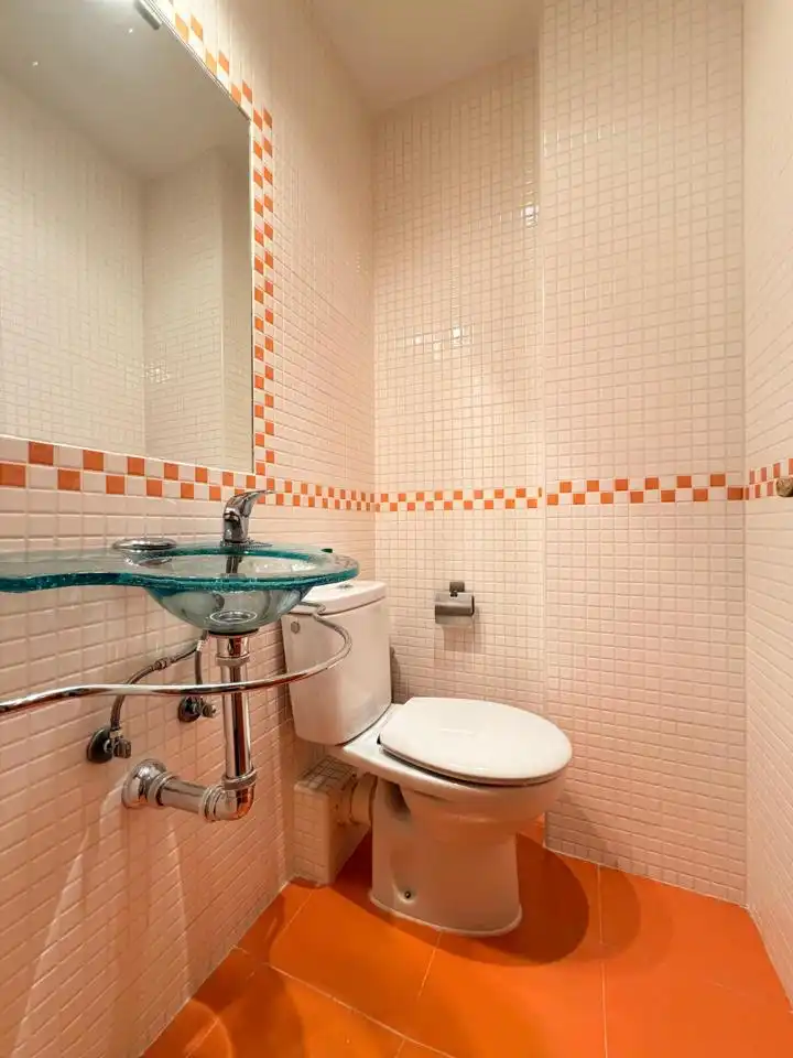 Baño de Piso en venta en Madrid con Aire acondicionado, Calefacción y Terraza