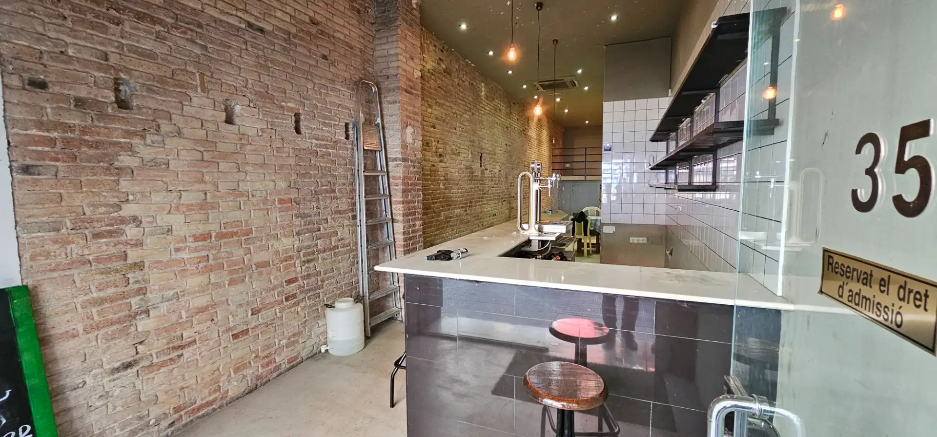 Cocina de Local en venta en Barcelona con Aire acondicionado, Terraza y Amueblado