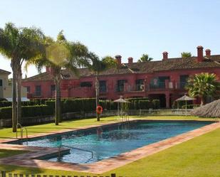 Jardí de Casa adosada de lloguer en Sotogrande amb Terrassa i Balcó