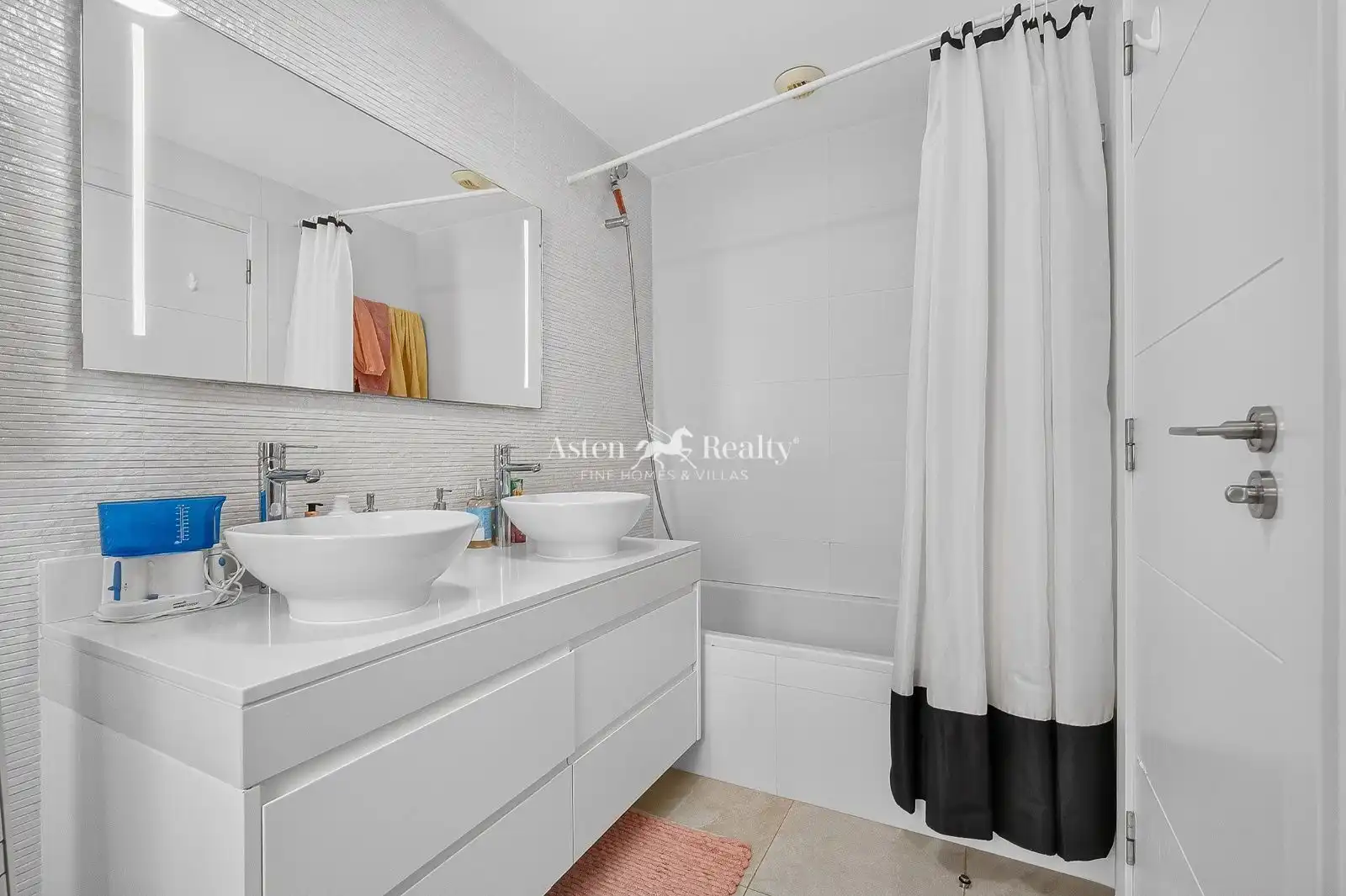 Baño de Casa adosada en venta en Arona con Aire acondicionado, Jardín privado y Terraza