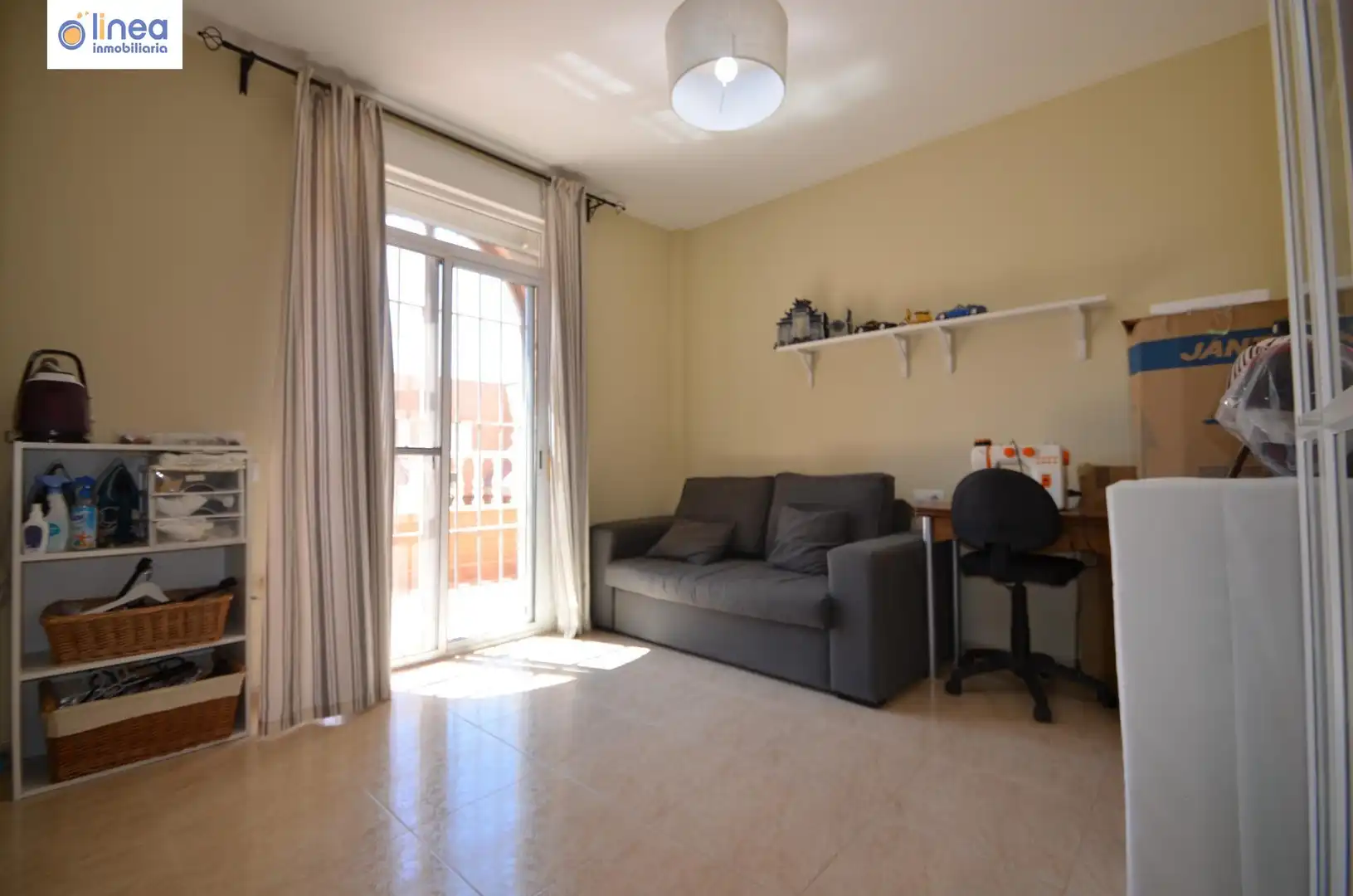 Casa adosada en venta en Calle ANGEL CARA, La Mojonera