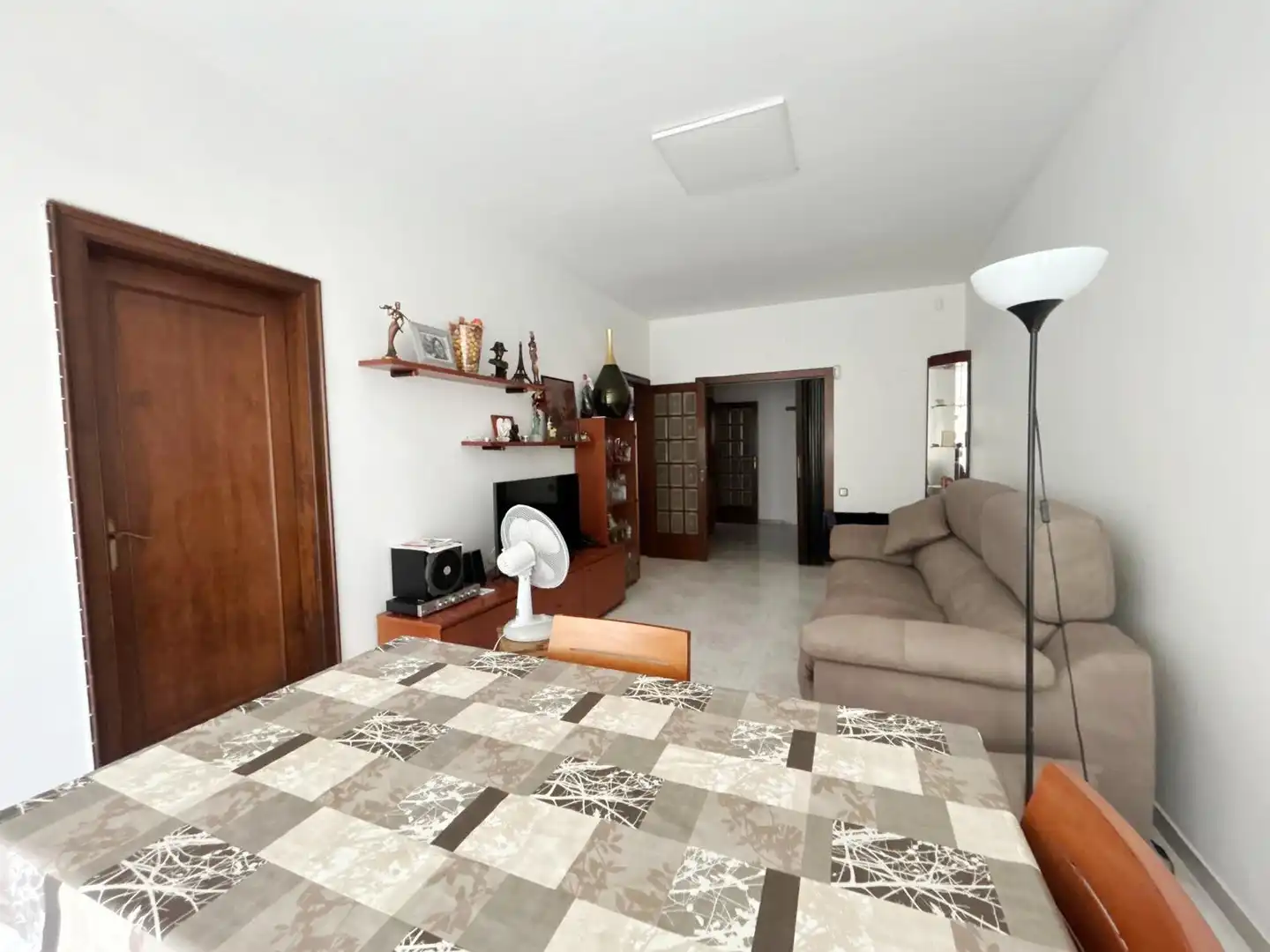 Living room of Flat for sale in Barcelona  with Furnished, Oven and Balcony